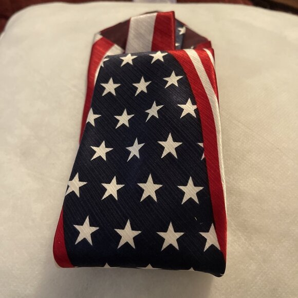 American Traditions "Made In The USA" American Flag Repp Neck Tie 100% Silk - Picture 3 of 11